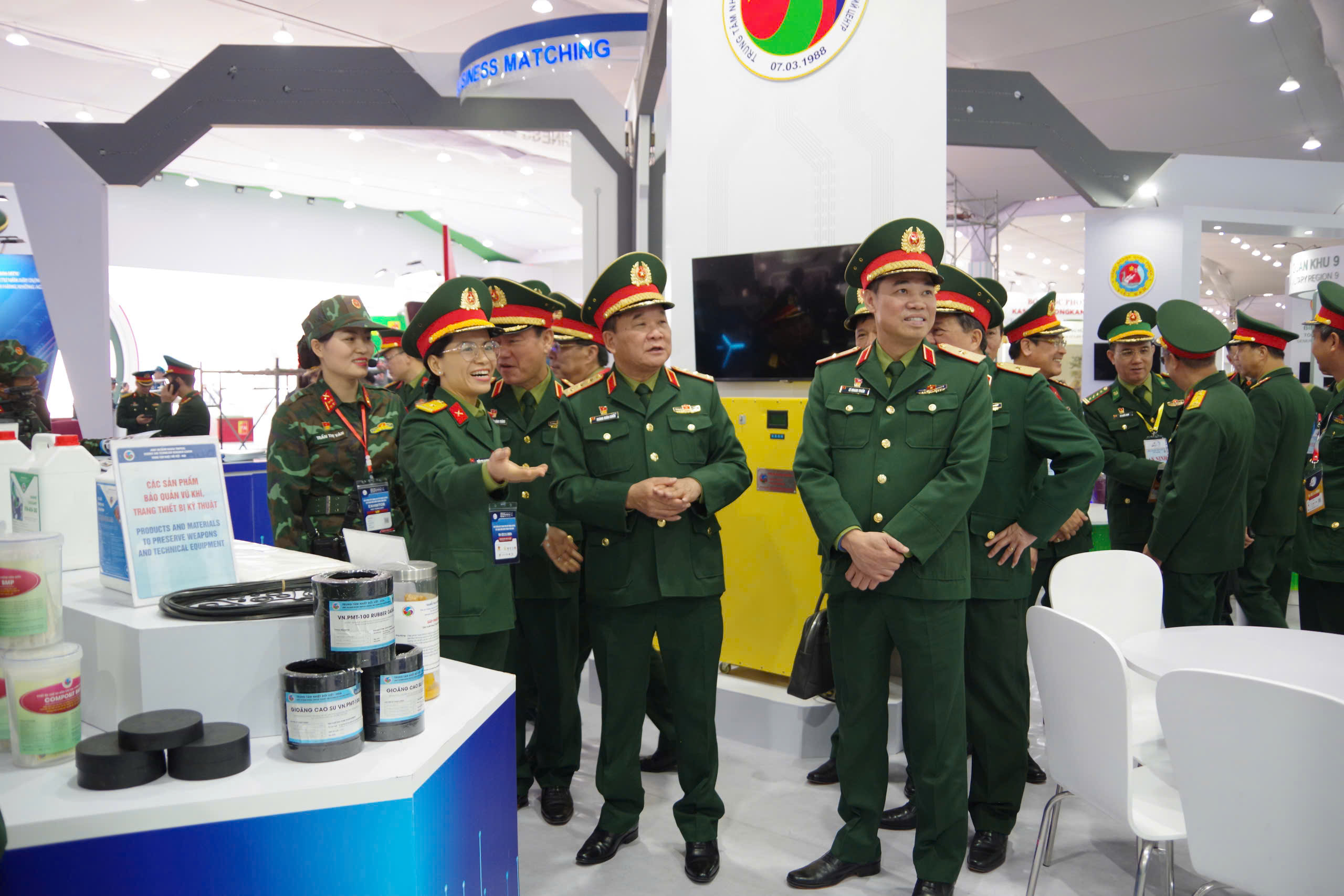 Trung tâm Nhiệt đới Việt - Nga tham gia Triển lãm Quốc phòng quốc tế Việt Nam 2024 (Vietnam Defence Expo 2024)